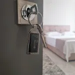 @home לינה וארוחת בוקר 4*