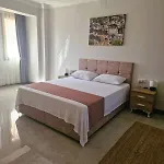 @home לינה וארוחת בוקר