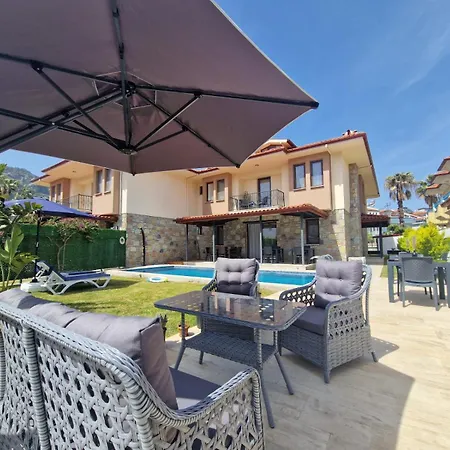 Bed and Breakfast @home 4*